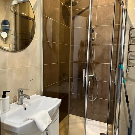 Romantic Apartment - 1Br And Living Room , Old Town ,2 Min To Rynok Square * Lemberg