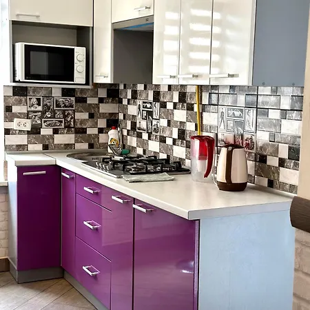 Romantic Apartment - 1Br And Living Room , Old Town ,2 Min To Rynok Square