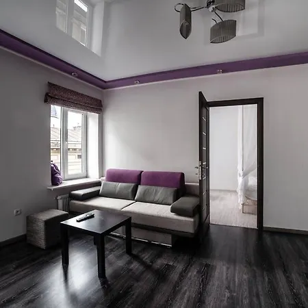 Apartment Romantic Apartment - 1Br And Living Room , Old Town ,2 Min To Rynok Square *