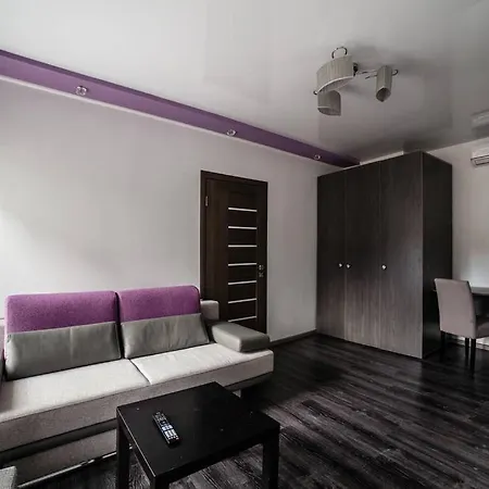 Romantic Apartment - 1Br And Living Room , Old Town ,2 Min To Rynok Square Lemberg