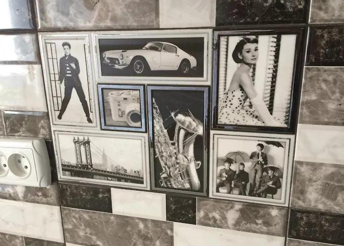 Romantic - In The Center Of *