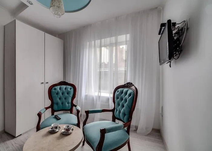 Romantic Apartment - 1Br And Living Room , Old Town ,2 Min To Rynok Square * Lvov