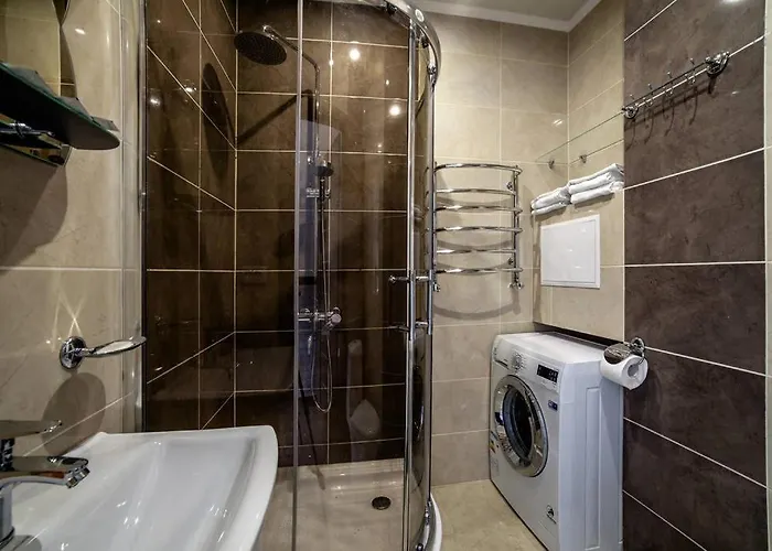 Romantic Apartment - 1Br And Living Room , Old Town ,2 Min To Rynok Square