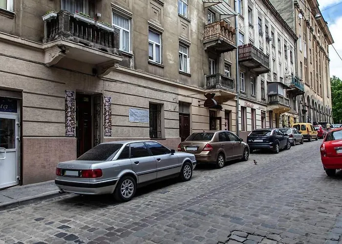 公寓 Romantic Apartment - 1Br And Living Room , Old Town ,2 Min To Rynok Square 利沃夫